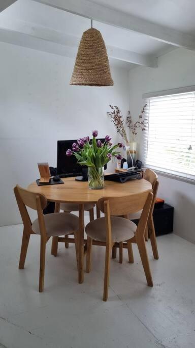 Tree Cottage, Kommetjie Apartment *